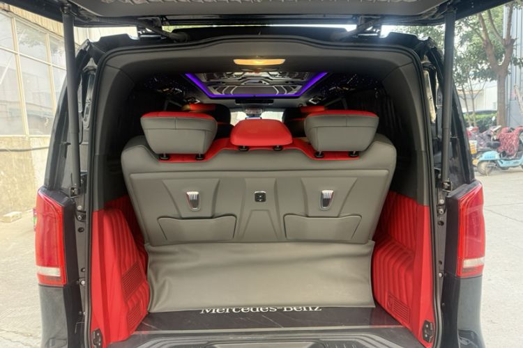 Used Mercedes-Benz Vito 2023 2.0T Business Version 7 Seats Interior 6