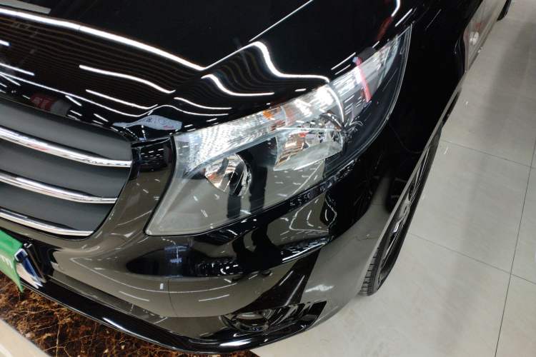 Used Mercedes-Benz Vito 2023 2.0T Business Version 7 Seats Left Front Headlight