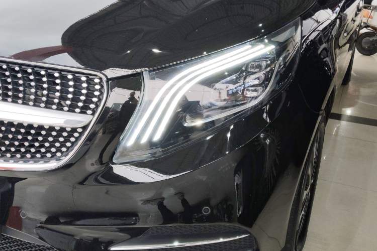 Used Mercedes-Benz Vito 2023 2.0T Business Version 7 Seats Left Front Headlight