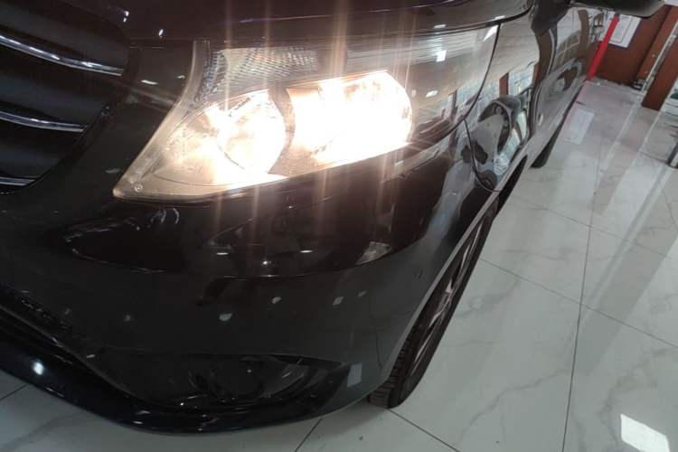 Used Mercedes-Benz Vito 2023 2.0T Business Version 7 Seats Left Front Headlight