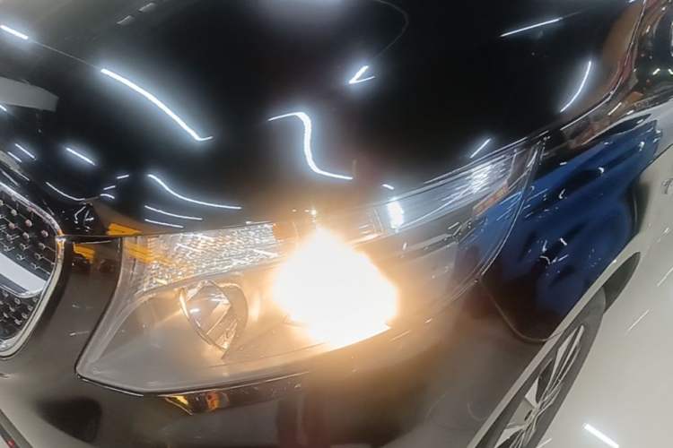 Used Mercedes-Benz Vito 2023 2.0T Elite Version 7 Seats Left Front Headlight