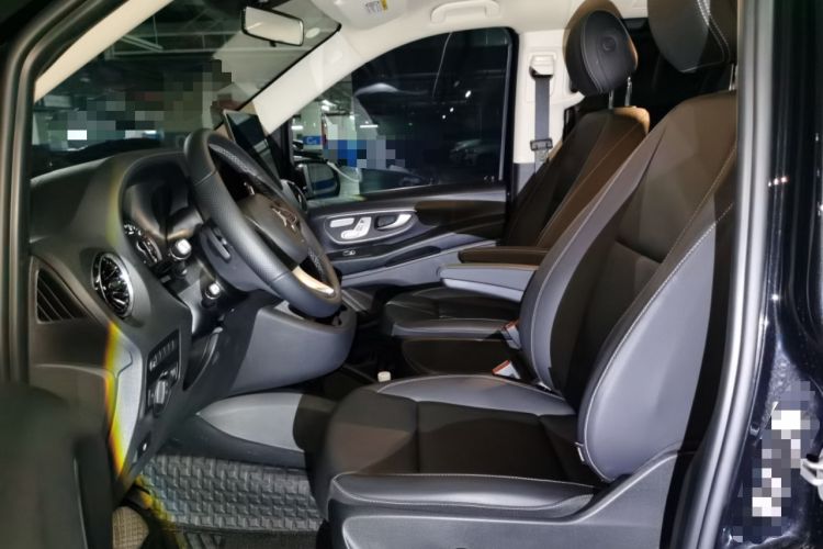 Used Mercedes-Benz Vito 2023 2.0T Business Version 7 Seats Left Front Seat