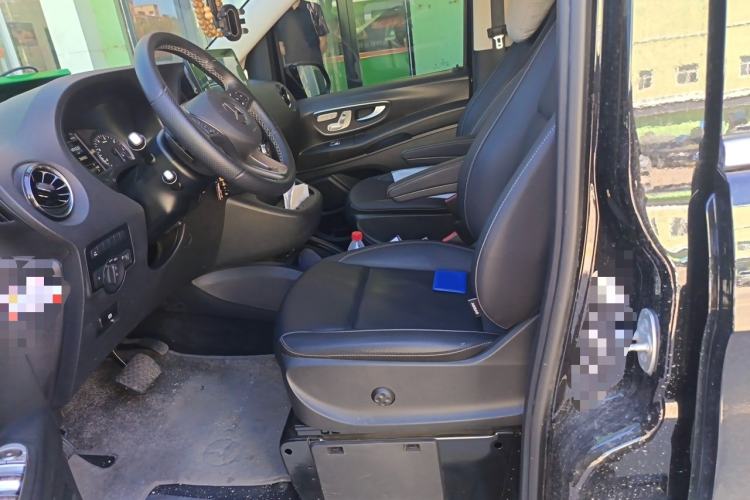 Used Mercedes-Benz Vito 2023 2.0T Business Version 7 Seats Left Front Seat