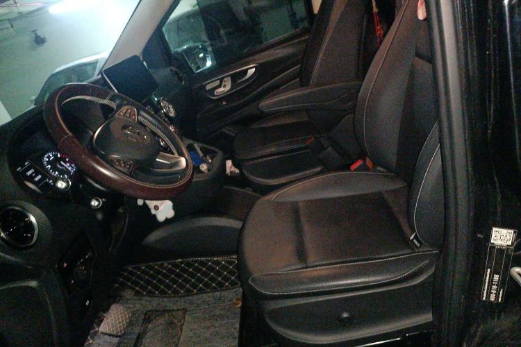 Used Mercedes-Benz Vito 2023 2.0T Business Version 7 Seats Left Front Seat