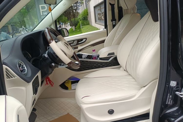 Used Mercedes-Benz Vito 2023 2.0T Business Version 7 Seats Left Front Seat