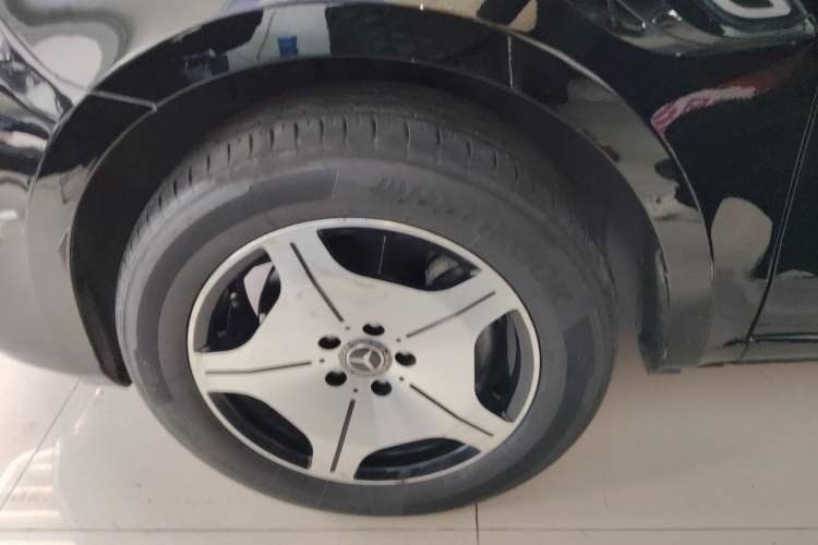 Used Mercedes-Benz Vito 2023 2.0T Business Version 7 Seats Left Front Wheel Hub