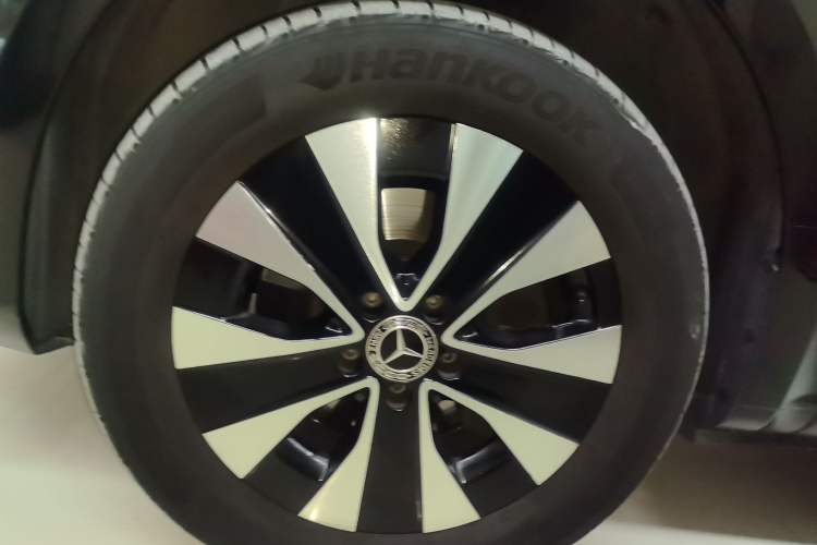 Used Mercedes-Benz Vito 2023 2.0T Business Version 7 Seats Left Front Wheel Hub