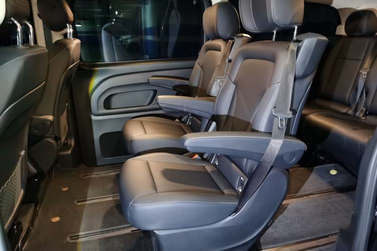 Used Mercedes-Benz Vito 2023 2.0T Business Version 7 Seats Left Rear Seat