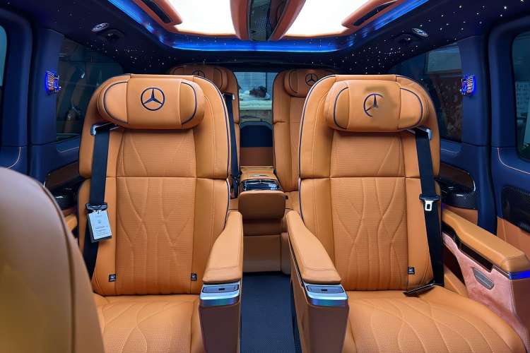 Used Mercedes-Benz Vito 2023 2.0T Business Version 7 Seats Left Rear Seat