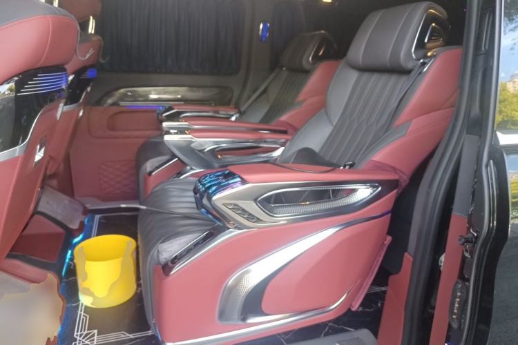 Used Mercedes-Benz Vito 2023 2.0T Business Version 7 Seats Left Rear Seat