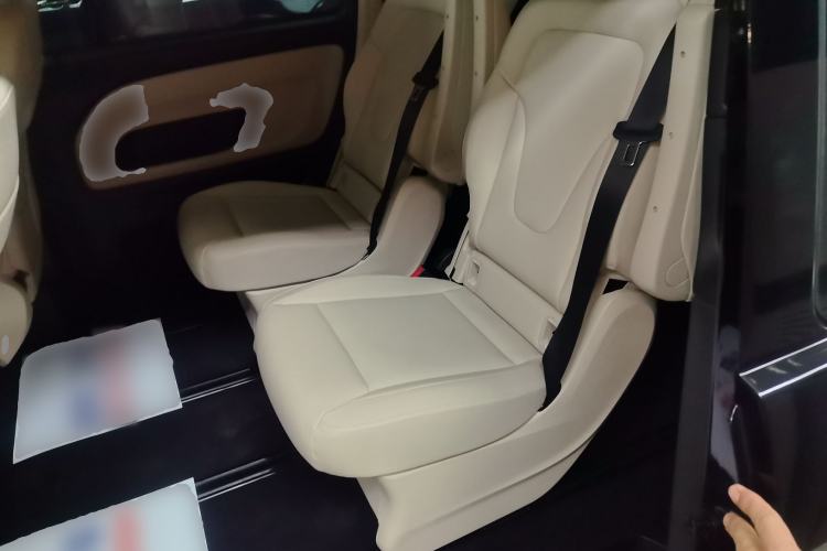 Used Mercedes-Benz Vito 2023 2.0T Business Version 7 Seats Left Rear Seat