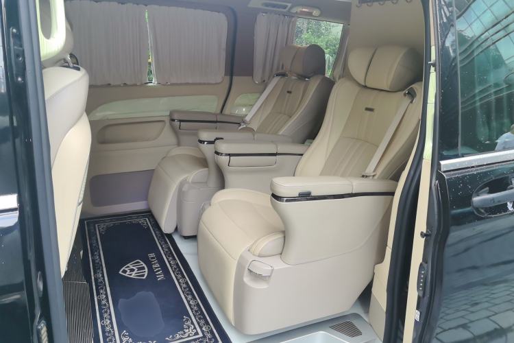 Used Mercedes-Benz Vito 2023 2.0T Business Version 7 Seats Left Rear Seat