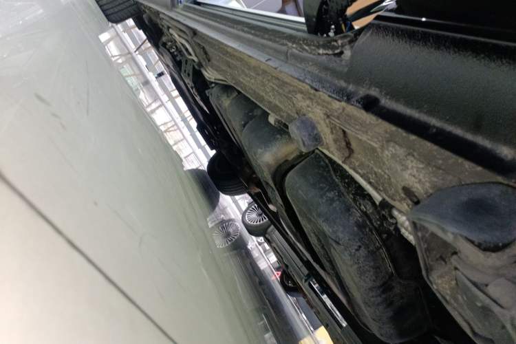 Used Mercedes-Benz Vito 2023 2.0T Business Version 7 Seats Left Side Sill
