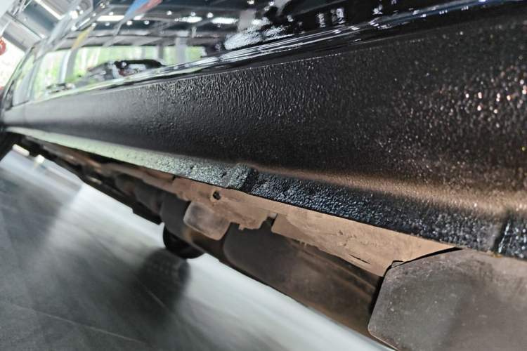 Used Mercedes-Benz Vito 2023 2.0T Elite Version 7 Seats Left Side Sill