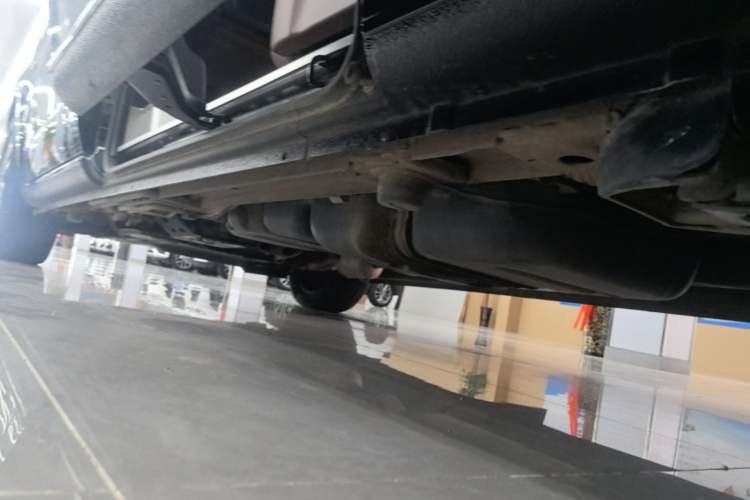Used Mercedes-Benz Vito 2023 2.0T Business Version 7 Seats Left Side Sill