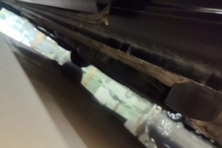 Used Mercedes-Benz Vito 2023 2.0T Business Version 7 Seats Left Side Sill