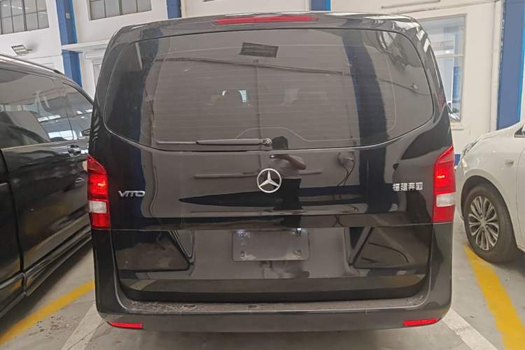 Used Mercedes-Benz Vito 2023 2.0T Elite Version 7 Seats Rear
