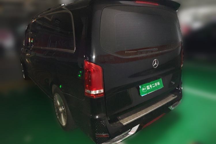 Used Mercedes-Benz Vito 2023 2.0T Elite Version 7 Seats Rear Left 45 Deg