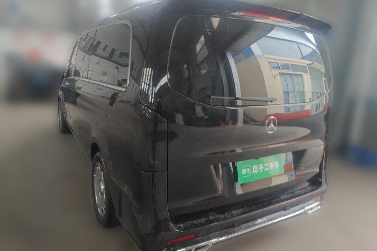 Used Mercedes-Benz Vito 2023 2.0T Elite Version 7 Seats Rear Left 45 Deg