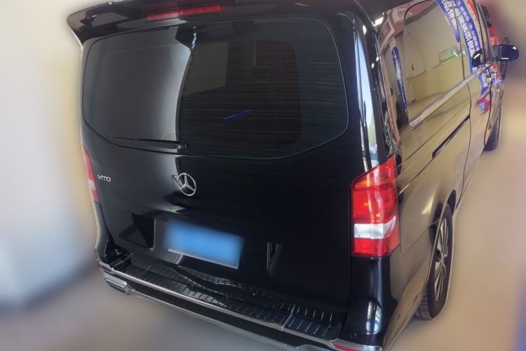 Used Mercedes-Benz Vito 2023 2.0T Elite Version 7 Seats Rear