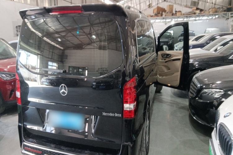 Used Mercedes-Benz Vito 2023 2.0T Business Version 7 Seats Rear Right 45 Deg