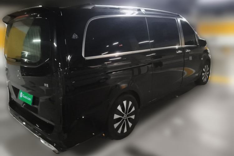 Used Mercedes-Benz Vito 2023 2.0T Elite Version 7 Seats Rear Right 45 Deg