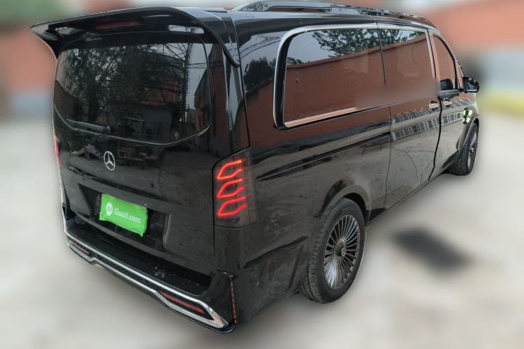 Used Mercedes-Benz Vito 2023 2.0T Elite Version 7 Seats Rear Right 45 Deg