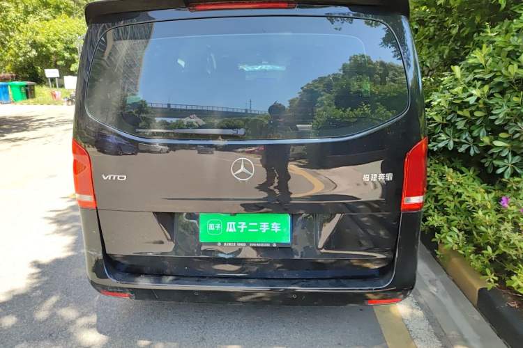 Used Mercedes-Benz Vito 2023 2.0T Elite Version 7 Seats Rear