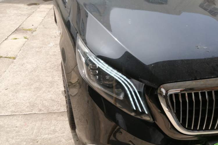 Used Mercedes-Benz Vito  Right Front Headlight