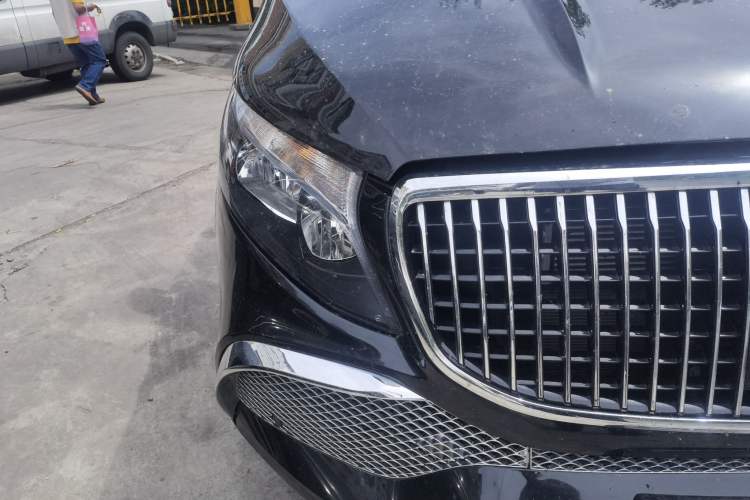 Used Mercedes-Benz Vito 2023 2.0T Business Version 7 Seats Right Front Headlight