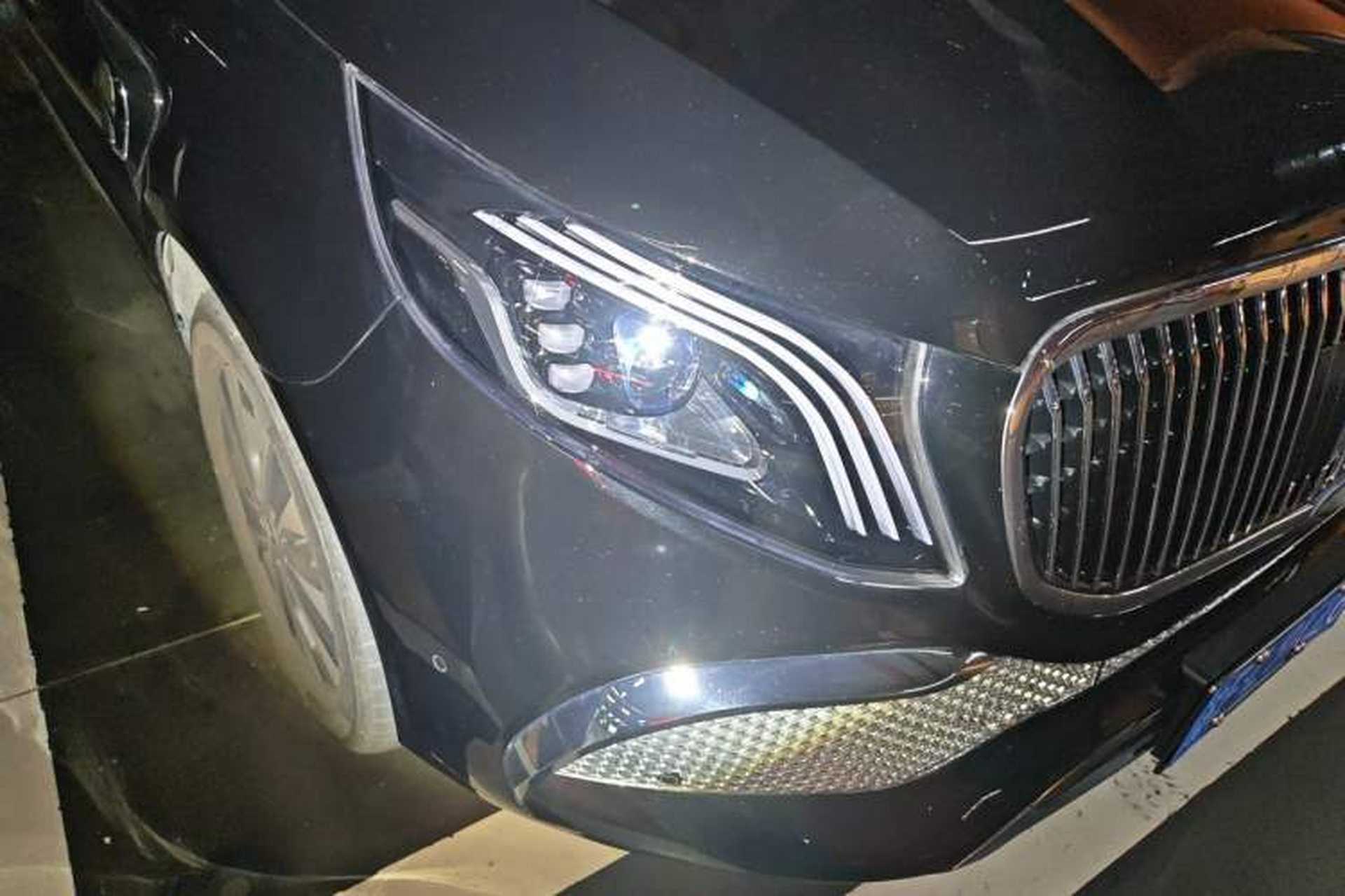 Used Mercedes-Benz Vito 2023 2.0T Business Version 7 Seats Right Front Headlight
