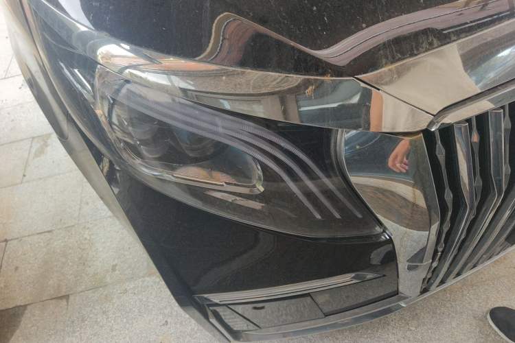 Used Mercedes-Benz Vito 2023 2.0T Business Version 7 Seats Right Front Headlight