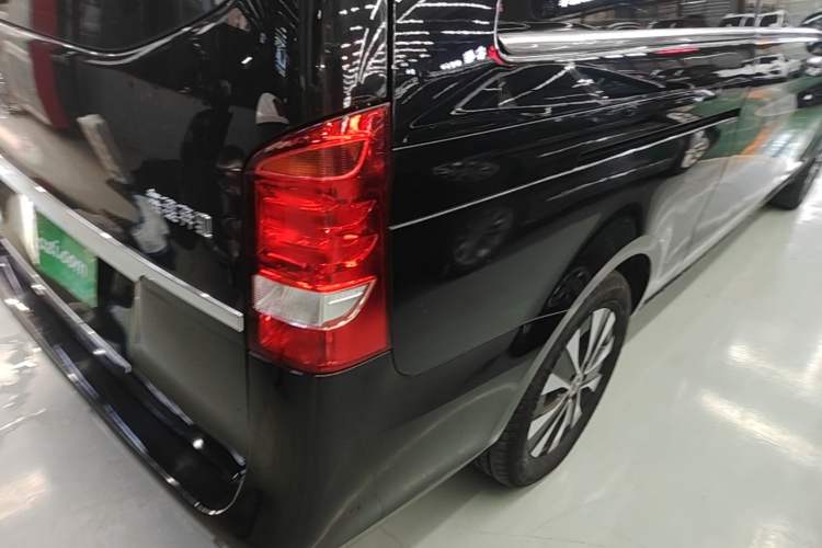 Used Mercedes-Benz Vito 2023 2.0T Business Version 7 Seats Right Rear Taillight