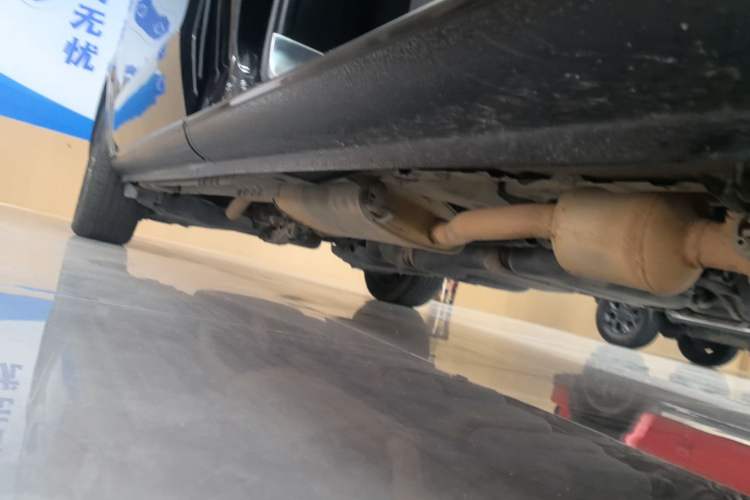Used Mercedes-Benz Vito 2023 2.0T Business Version 7 Seats Right Side Sill