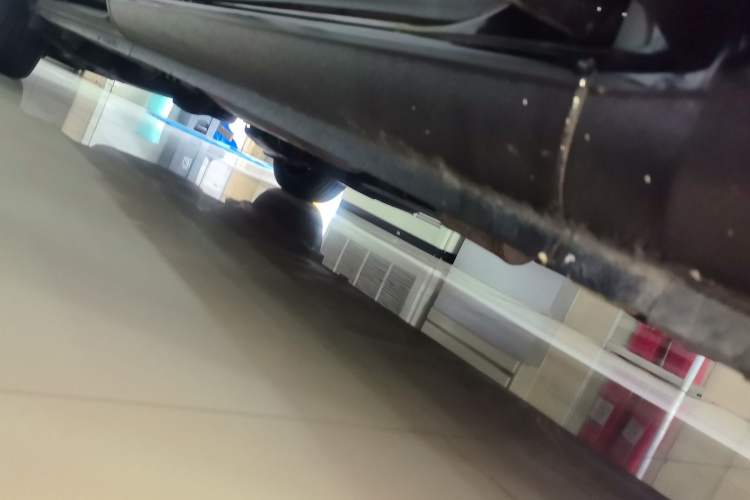 Used Mercedes-Benz Vito 2023 2.0T Business Version 7 Seats Right Side Sill