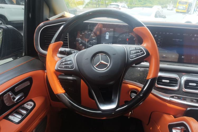 Used Mercedes-Benz Vito 2023 2.0T Business Version 7 Seats Steering Wheel