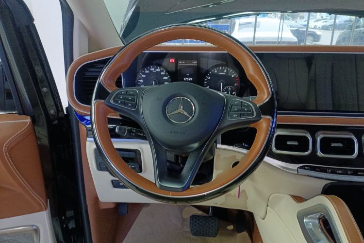 Used Mercedes-Benz Vito 2023 2.0T Business Version 7 Seats Steering Wheel