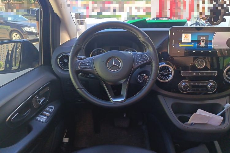 Used Mercedes-Benz Vito 2023 2.0T Business Version 7 Seats Steering Wheel