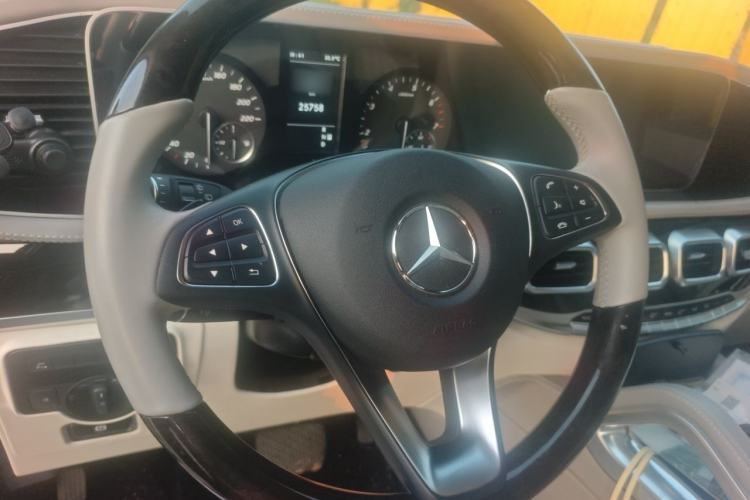 Used Mercedes-Benz Vito 2023 2.0T Business Version 7 Seats Steering Wheel