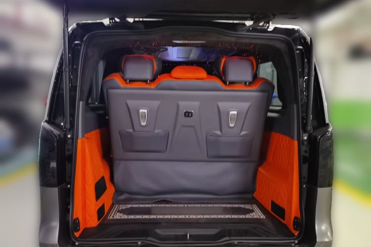 Used Mercedes-Benz Vito 2023 2.0T Business Version 7 Seats Trunk