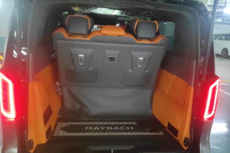 Used Mercedes-Benz Vito 2023 2.0T Business Version 7 Seats Trunk