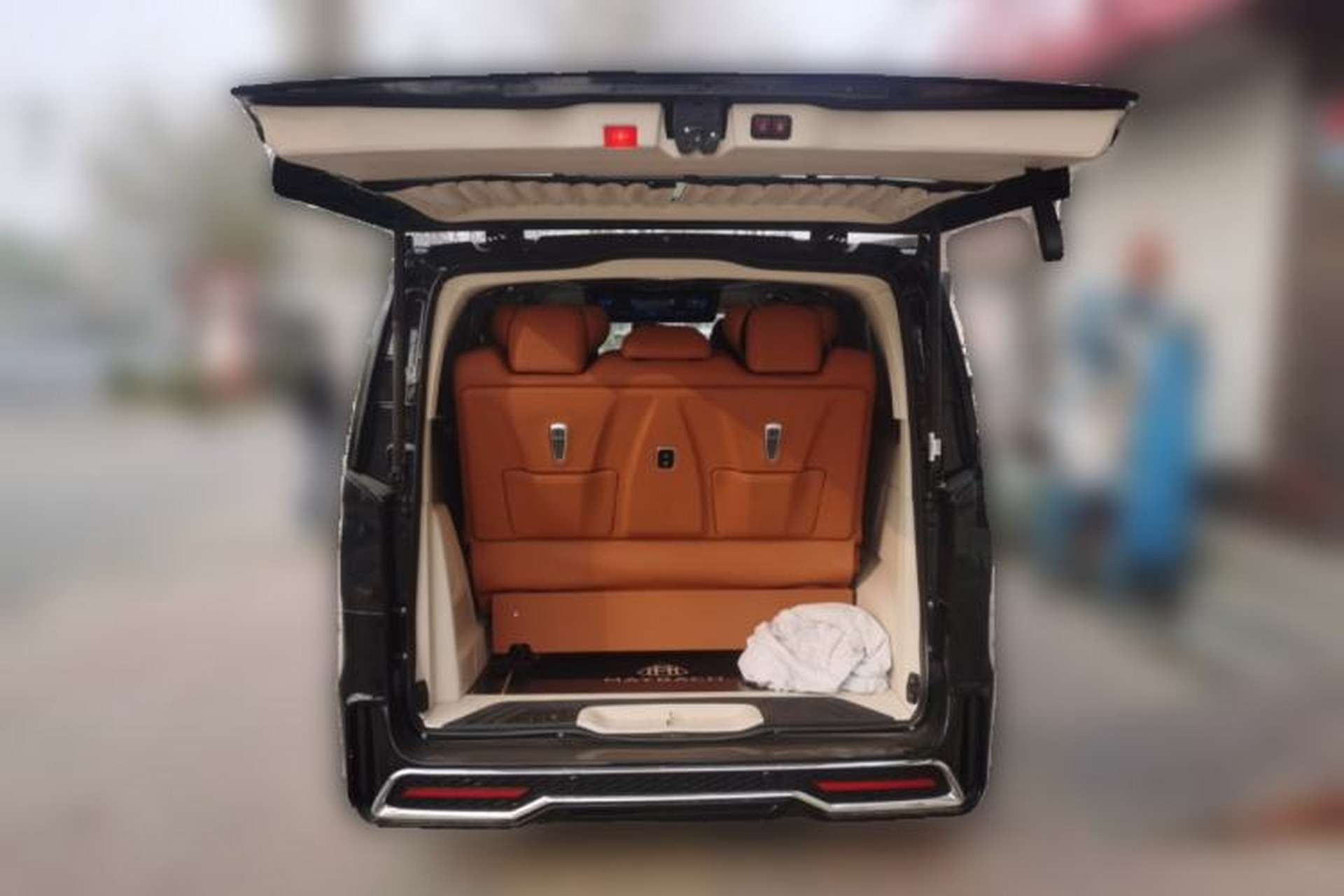 Used Mercedes-Benz Vito 2023 2.0T Business Version 7 Seats Trunk