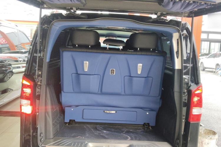 Used Mercedes-Benz Vito 2023 2.0T Business Version 7 Seats Trunk