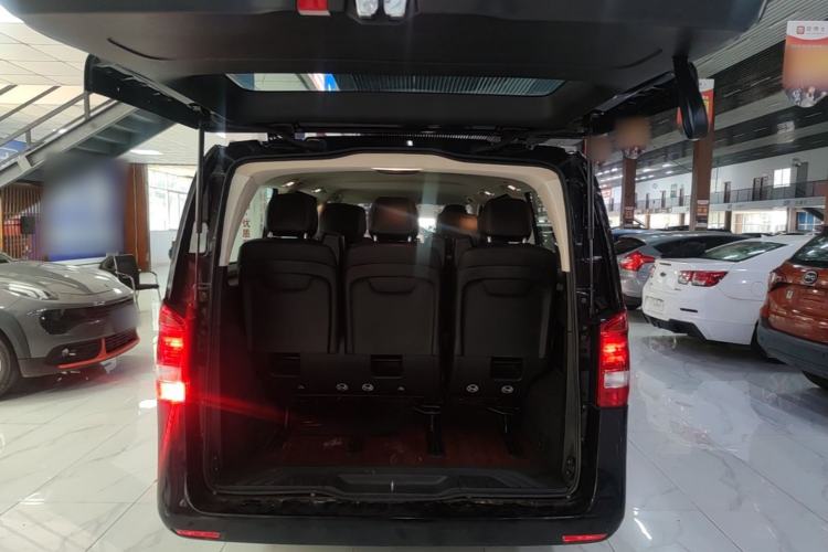 Used Mercedes-Benz Vito 2023 2.0T Business Version 7 Seats Trunk