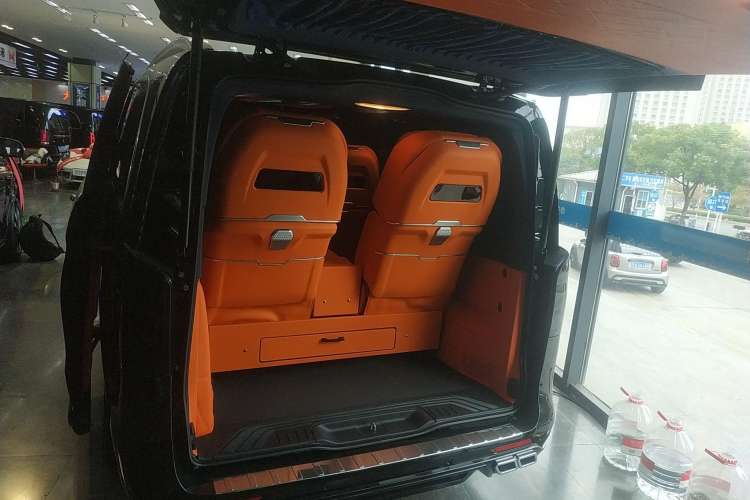 Used Mercedes-Benz Vito 2023 2.0T Business Version 7 Seats Trunk