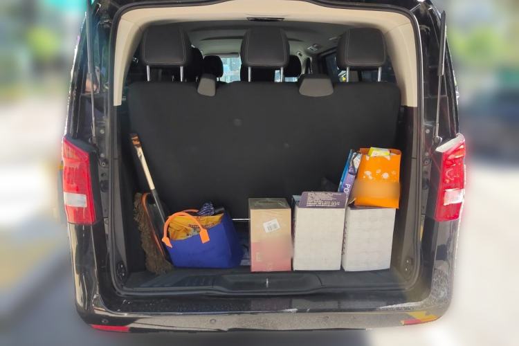 Used Mercedes-Benz Vito 2023 2.0T Business Version 9 Seats Trunk