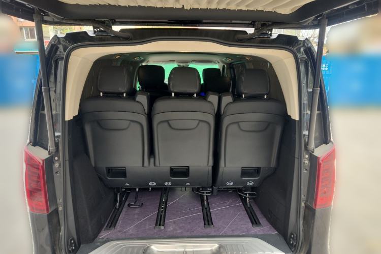 Used Mercedes-Benz Vito 2023 2.0T Elite Version 7 Seats Trunk