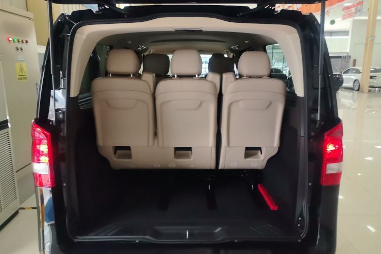 Used Mercedes-Benz Vito 2023 2.0T Business Version 7 Seats Trunk