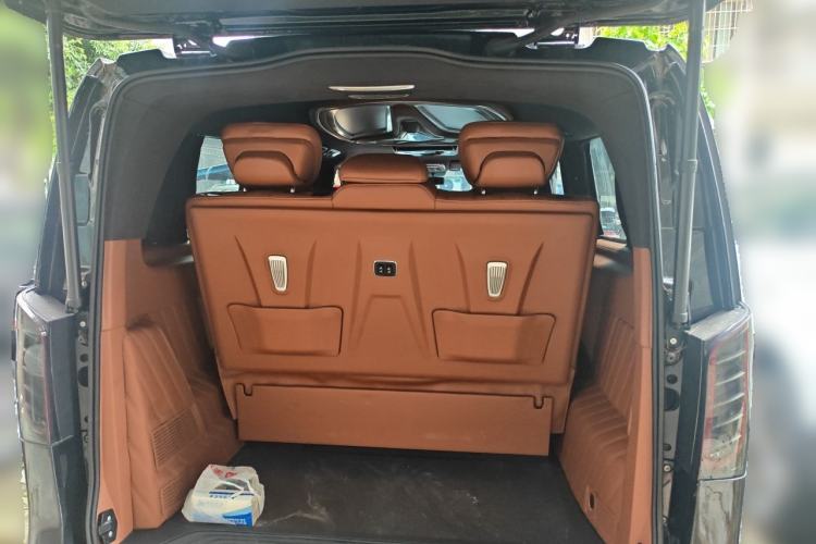 Used Mercedes-Benz Vito 2023 2.0T Business Version 7 Seats Trunk