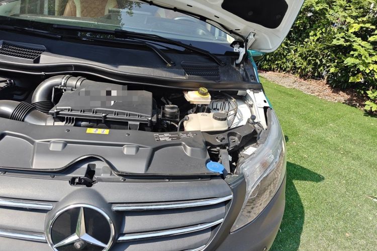 Used Mercedes-Benz Vito  Engine Bay Left